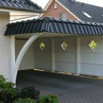 Carport mit Dachpfannenblende-Zaunelemente-senkrecht