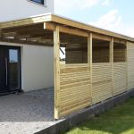 Carport mit Holzblende Rückwand und Kammer