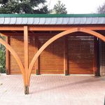 carport-mit-schindelblende-Einzelcarport-farbig-Lärche