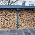 Feuerholzdepot, Lagerplatz Feuerholz, überdachtes Kaminholzlager