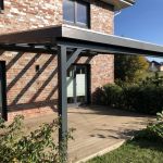 Terrassendach-grau-Stegplatten